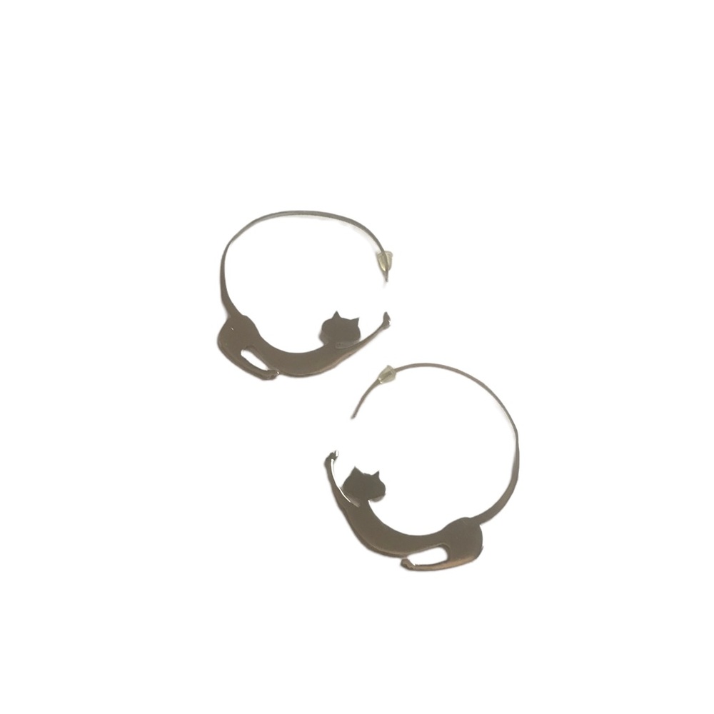 Silver Cat Stretching Earrings
